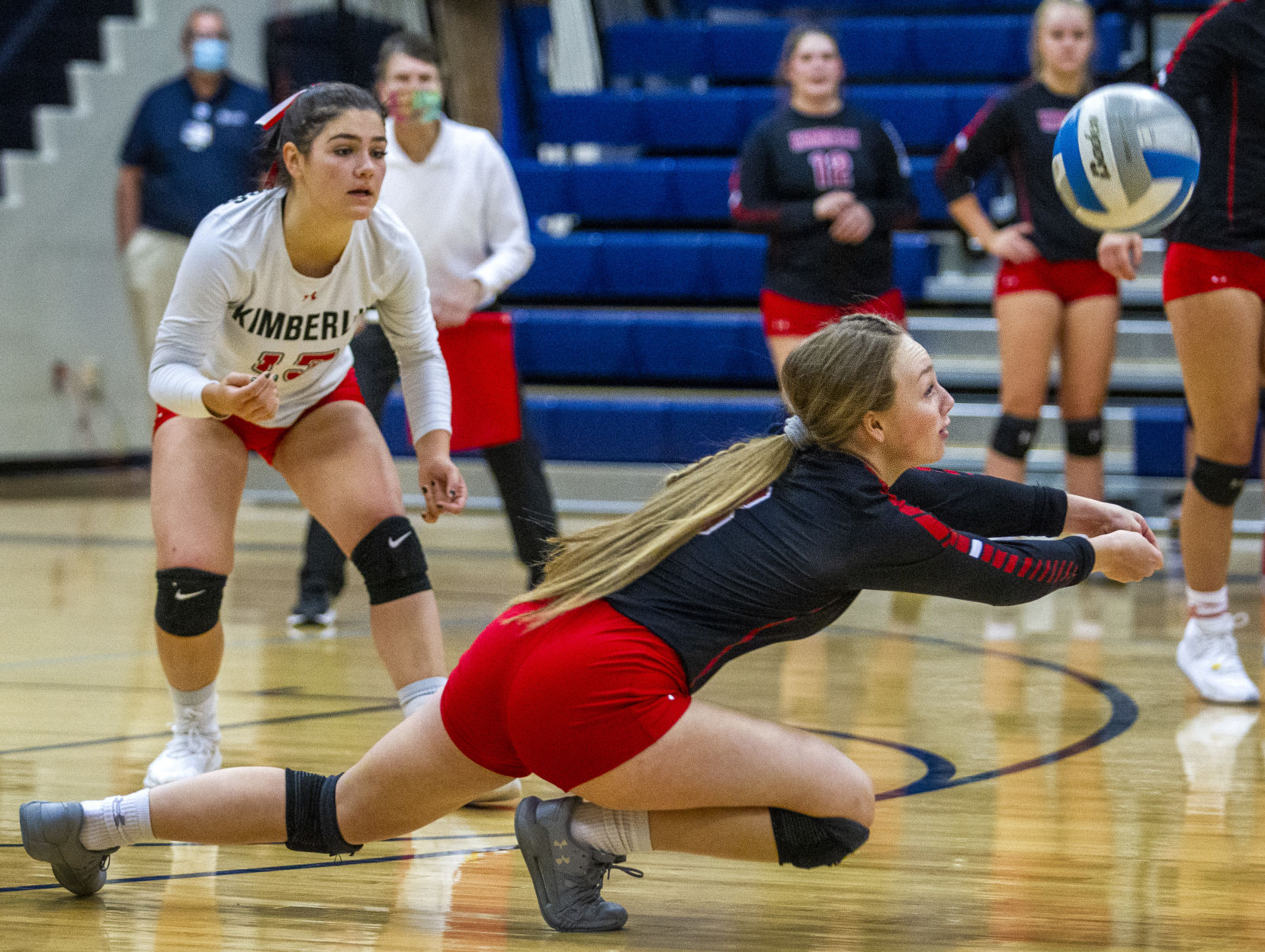 Kimberly pushes past Kellogg